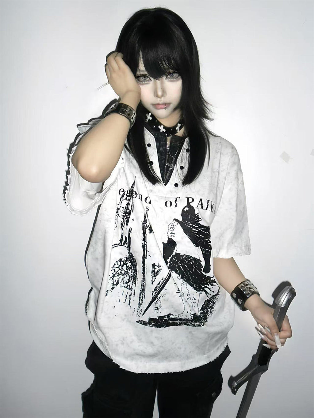 PAIKI Henry Collar Pearl Button Fake Two-Piece T-Shirt