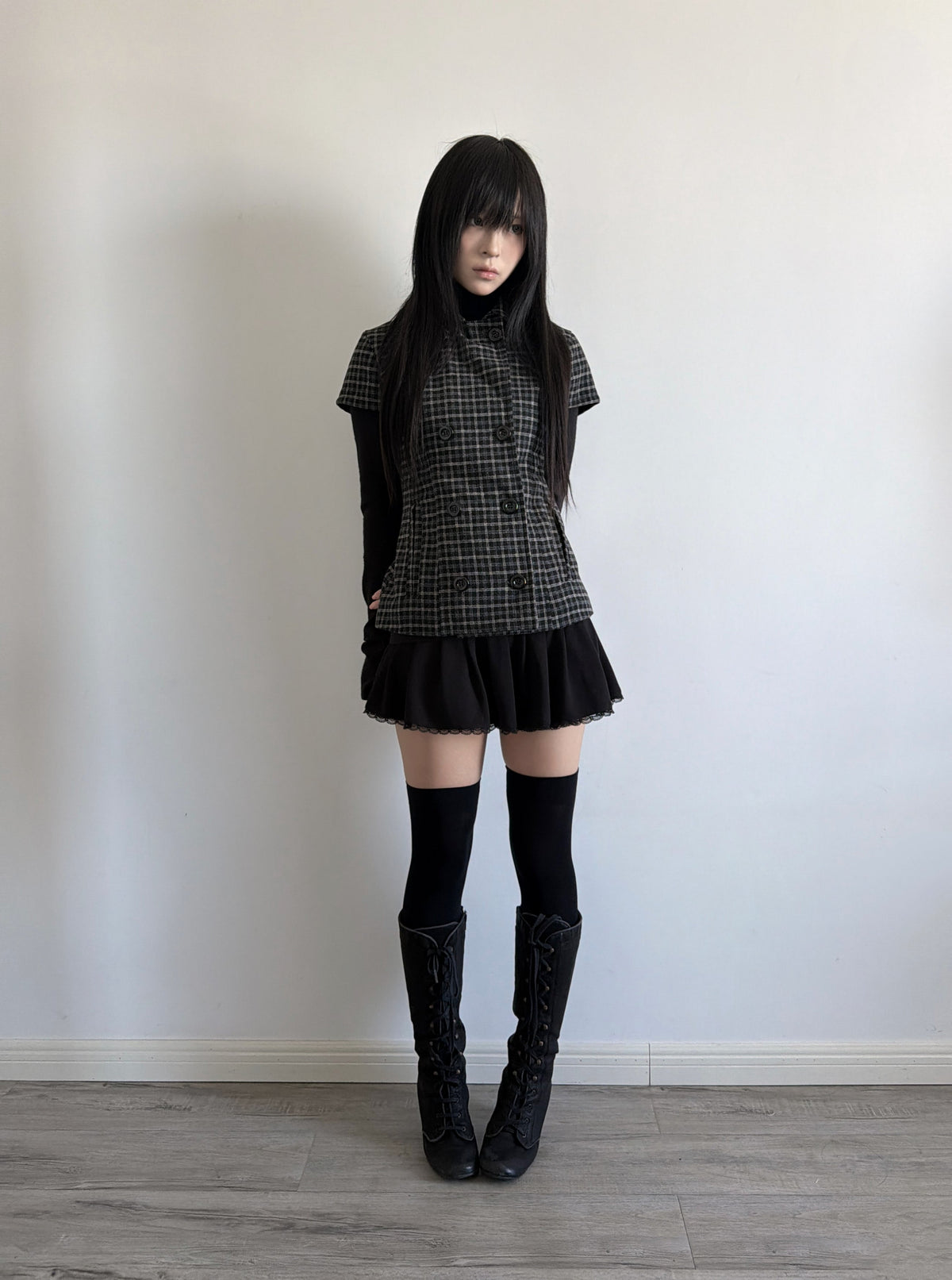 Plaid Wool-Blend Double-Breasted Short-Sleeve Coat – Waist-Cinched Oversized Layering Top