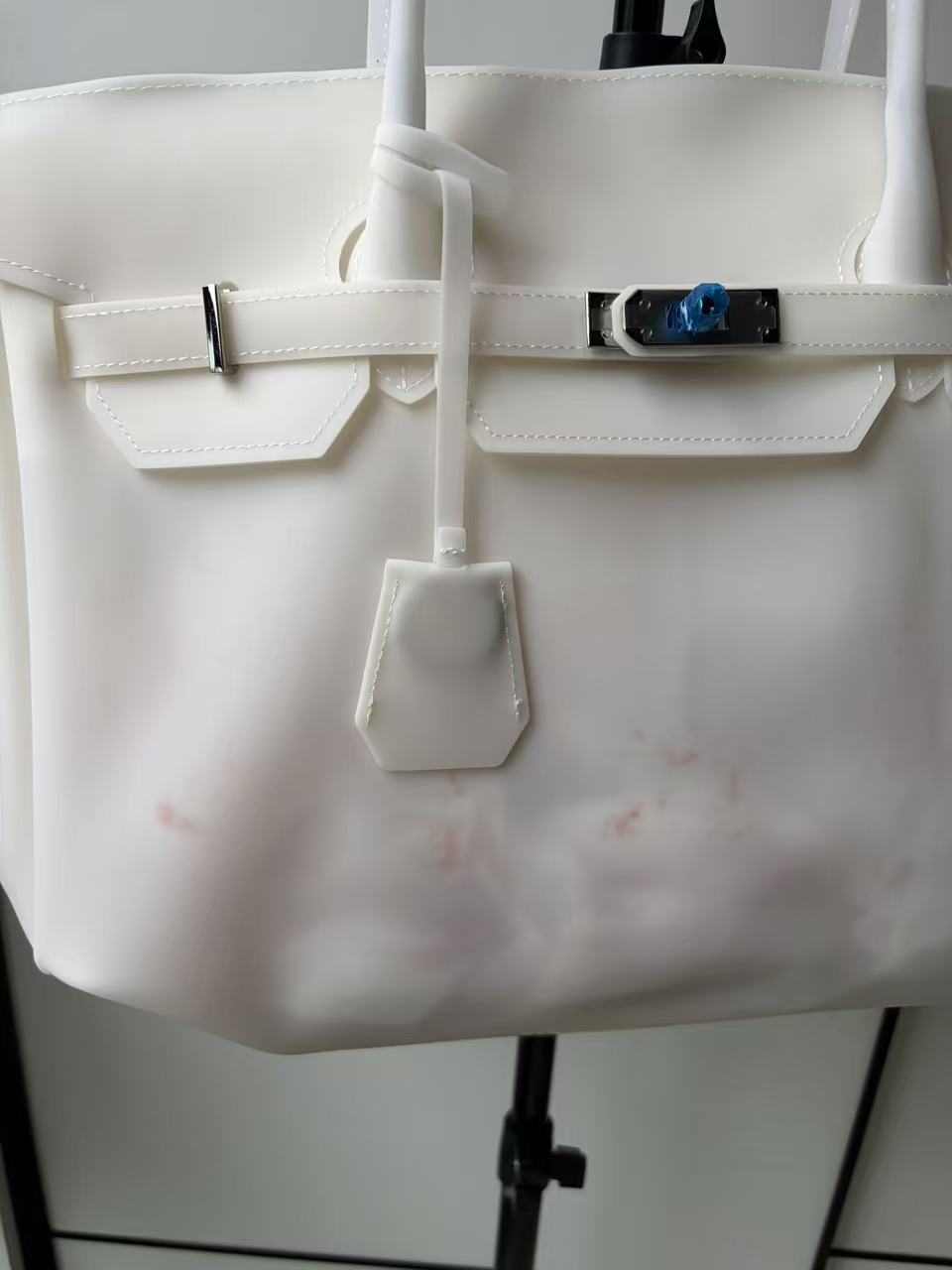 SAMPLE SALE