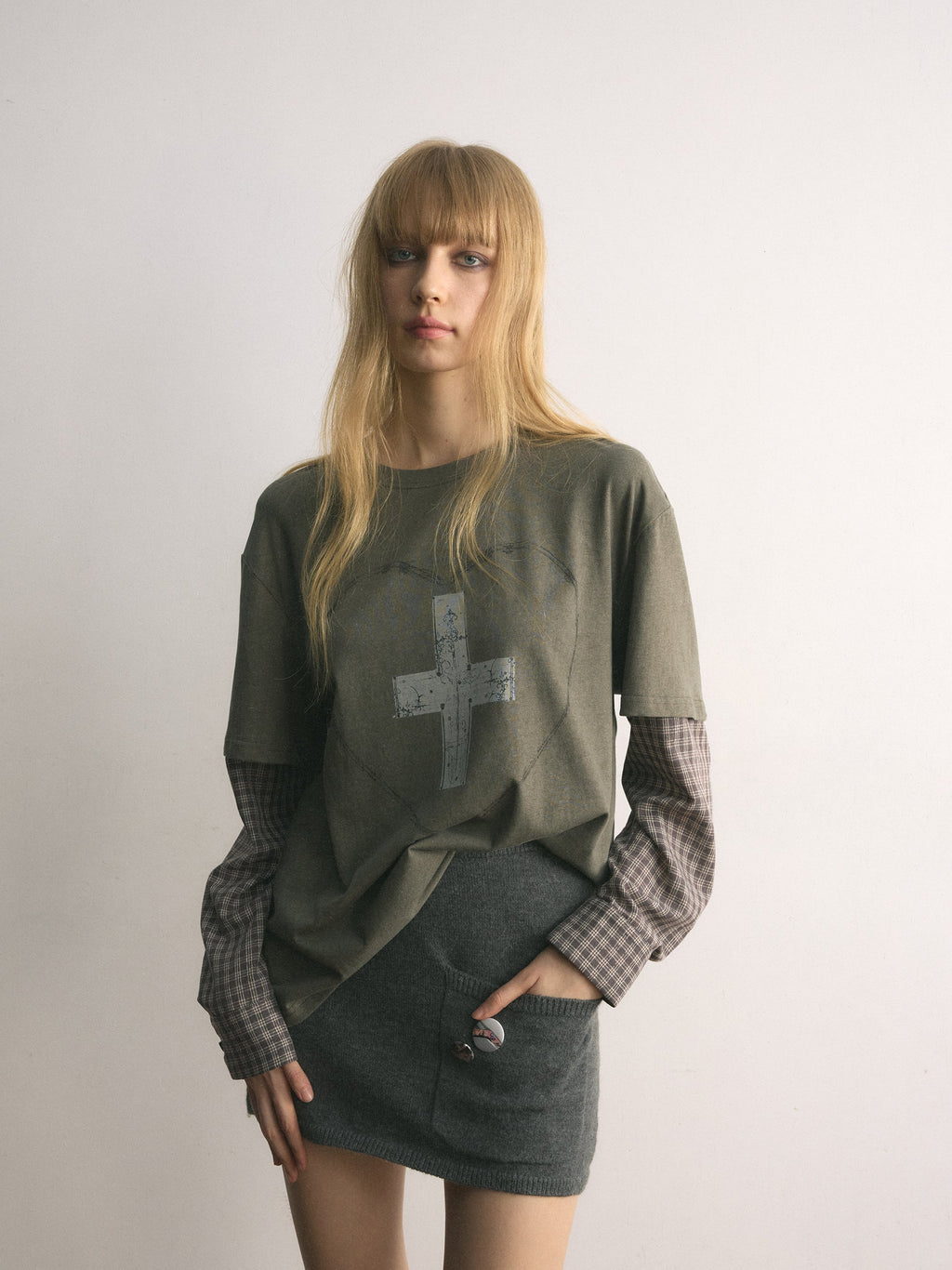 [A001124]Autumn Vine Distressed Cross Print Layered Tee