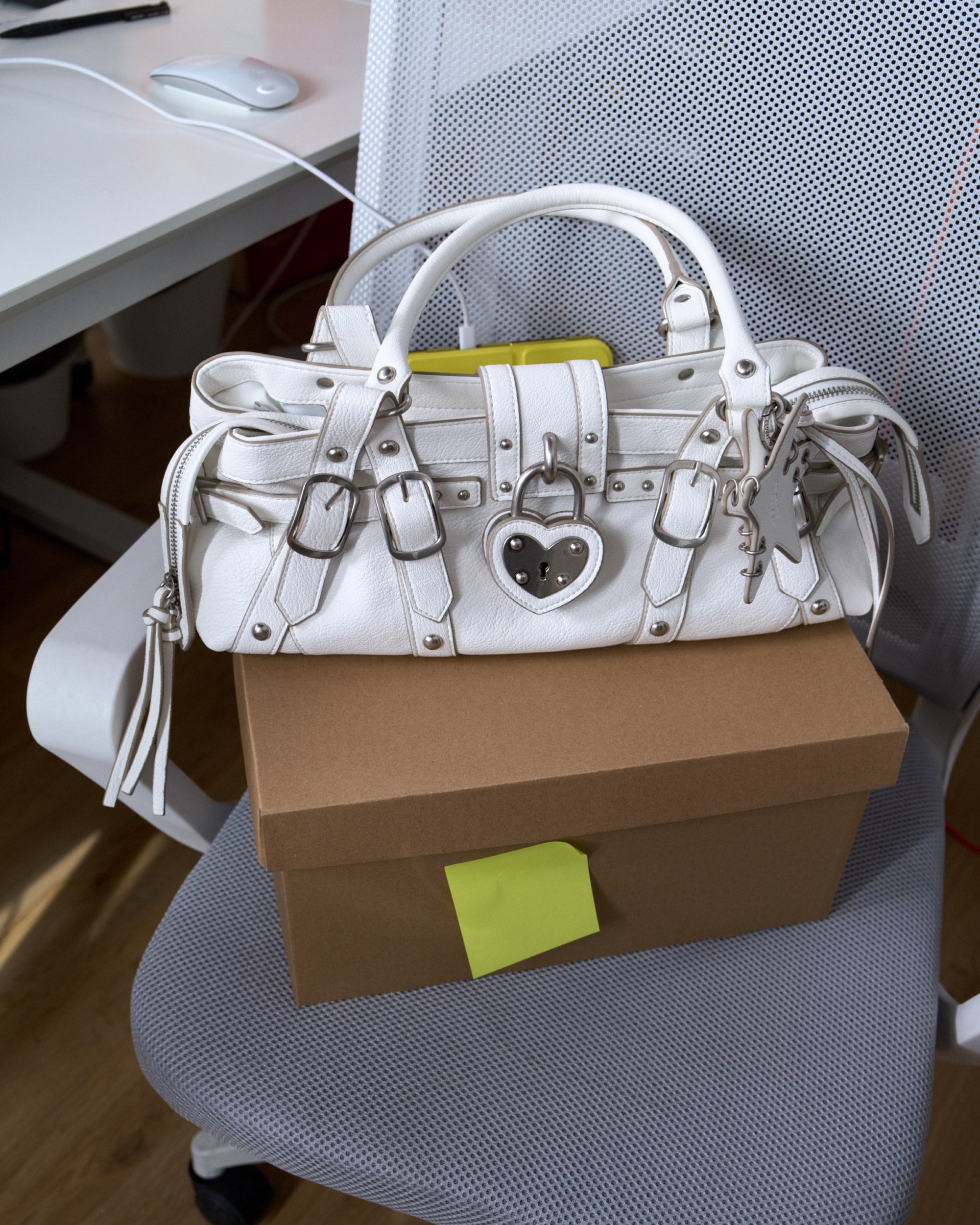 Lockie Baguette Bag product detail image