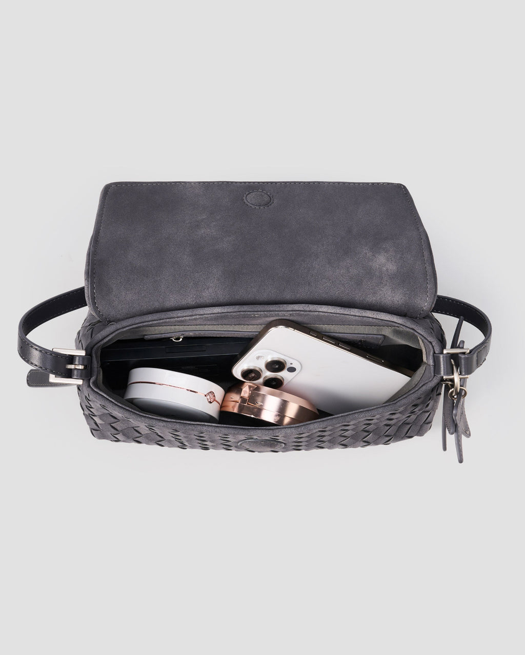 Woven Envelope Bag - worn shoulder