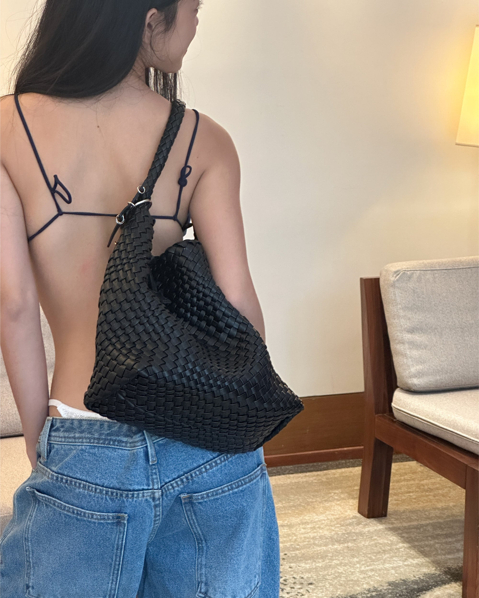 Medium Woven Bag detail