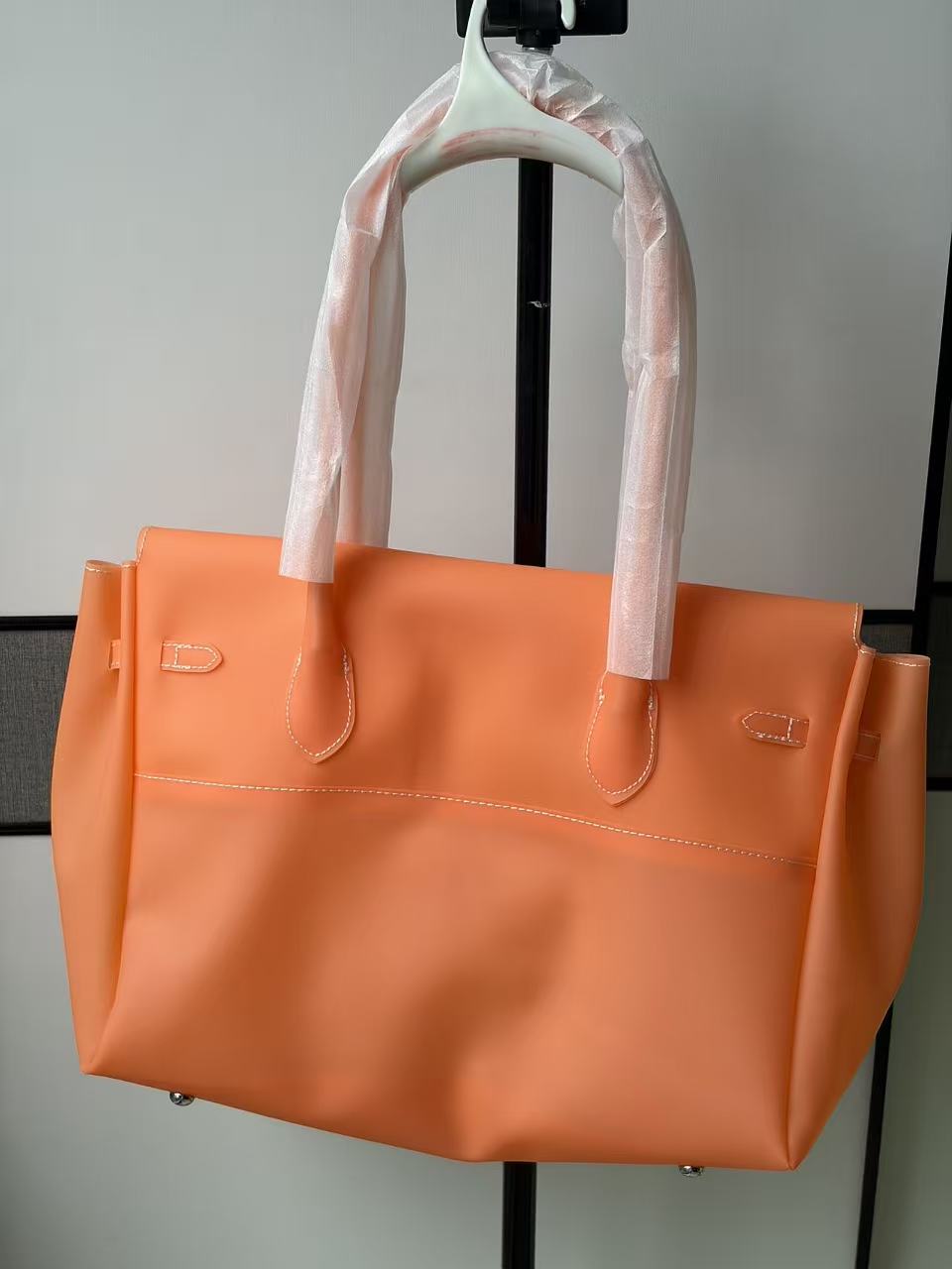 SAMPLE SALE