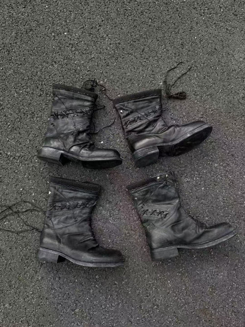Distressed Black Leather Lace-Up Combat Boots – Vintage Worn Finish