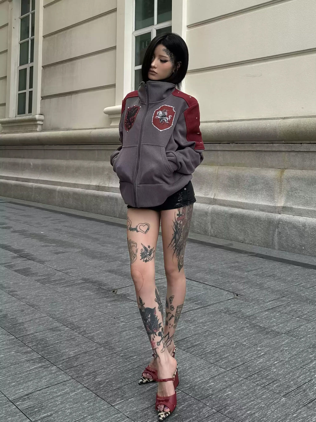 PAIKI Knight Colorblock Stand Collar Fleece Sweatshirt