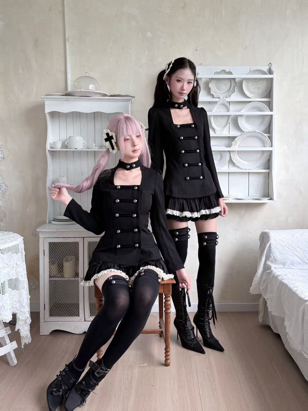Gothic Thigh-High Socks – Black