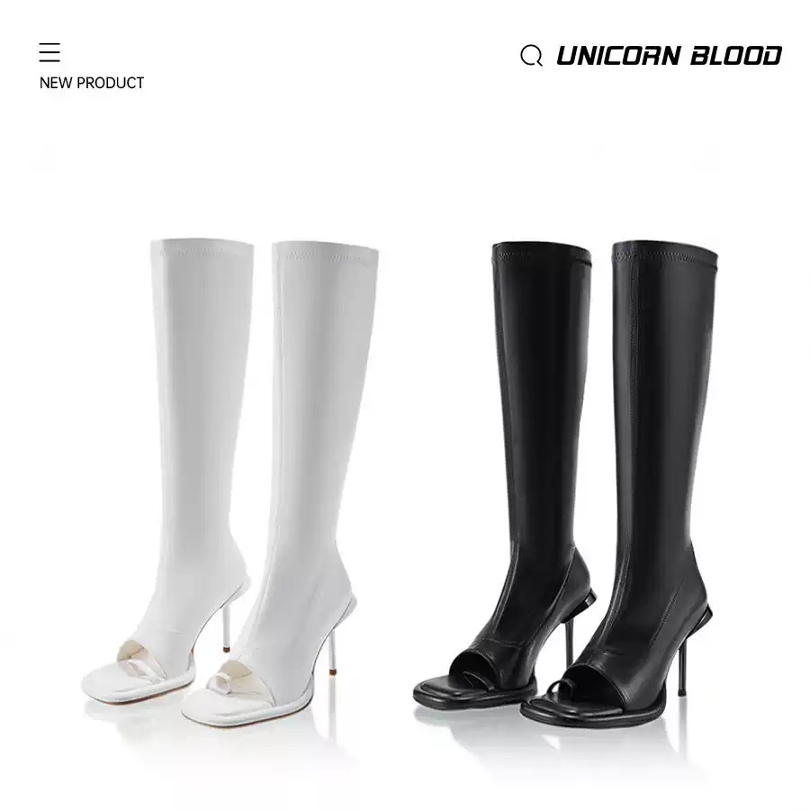 Peeptoe-Stiefeletten mit Stretchabsatz