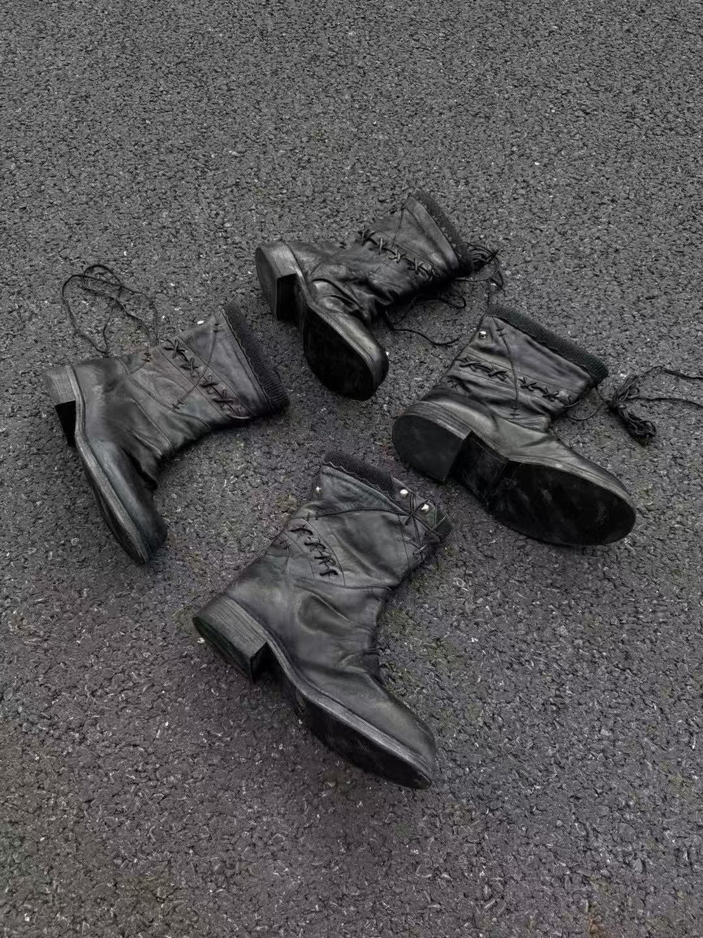 Distressed Black Leather Lace-Up Combat Boots – Vintage Worn Finish