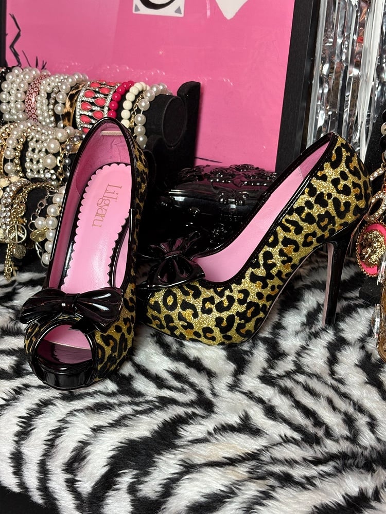 Gyaru Platform High Heels – 12.7cm Flocked Fish Mouth Shoes with Leopard Print & Bow
