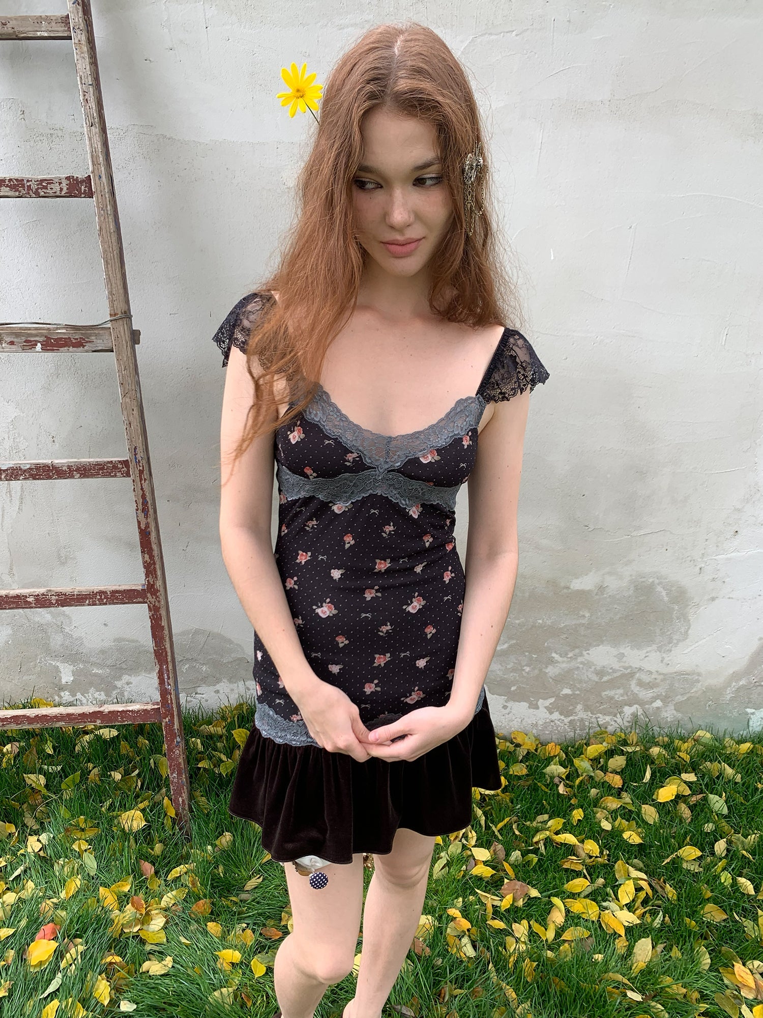 [A001229]Nostalgic floral and playful patchwork dress
