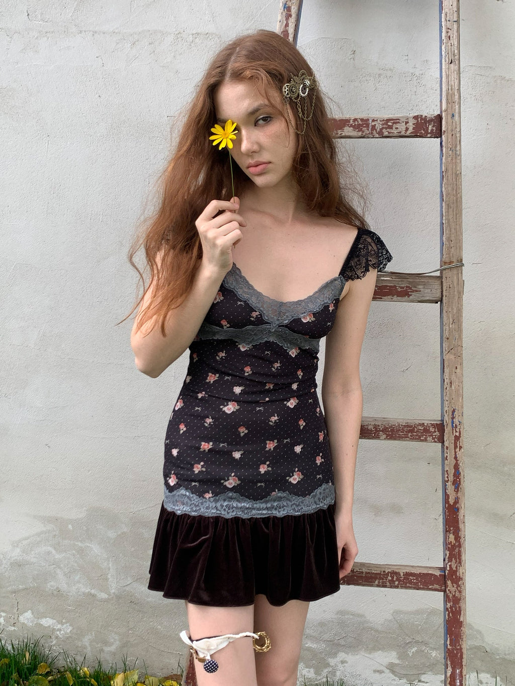 [A001229]Nostalgic floral and playful patchwork dress