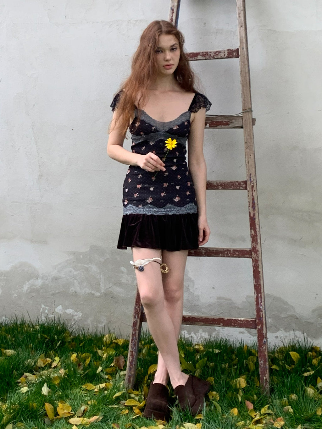 [A001229]Nostalgic floral and playful patchwork dress