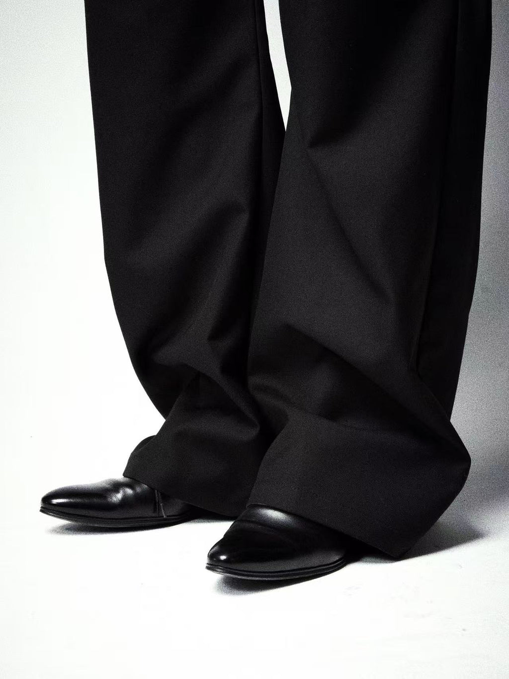 Lace-Up Pointed Derby Shoes