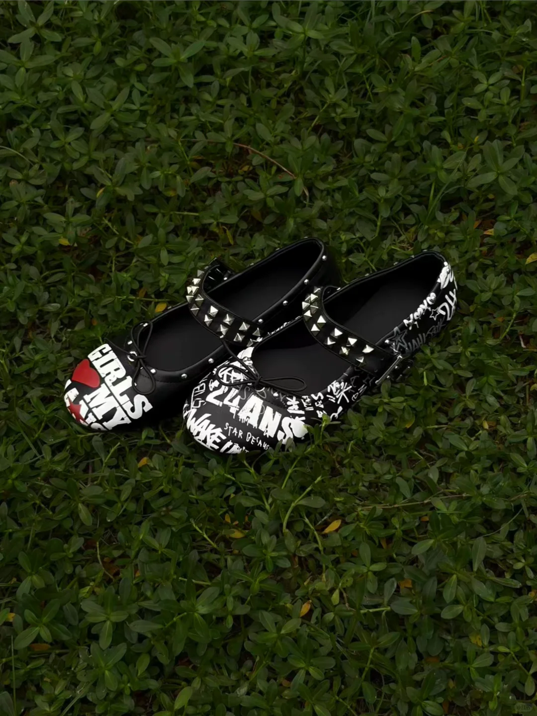 24ANS STUDDED GRAFFITI MARY JANE BALLET FLATS