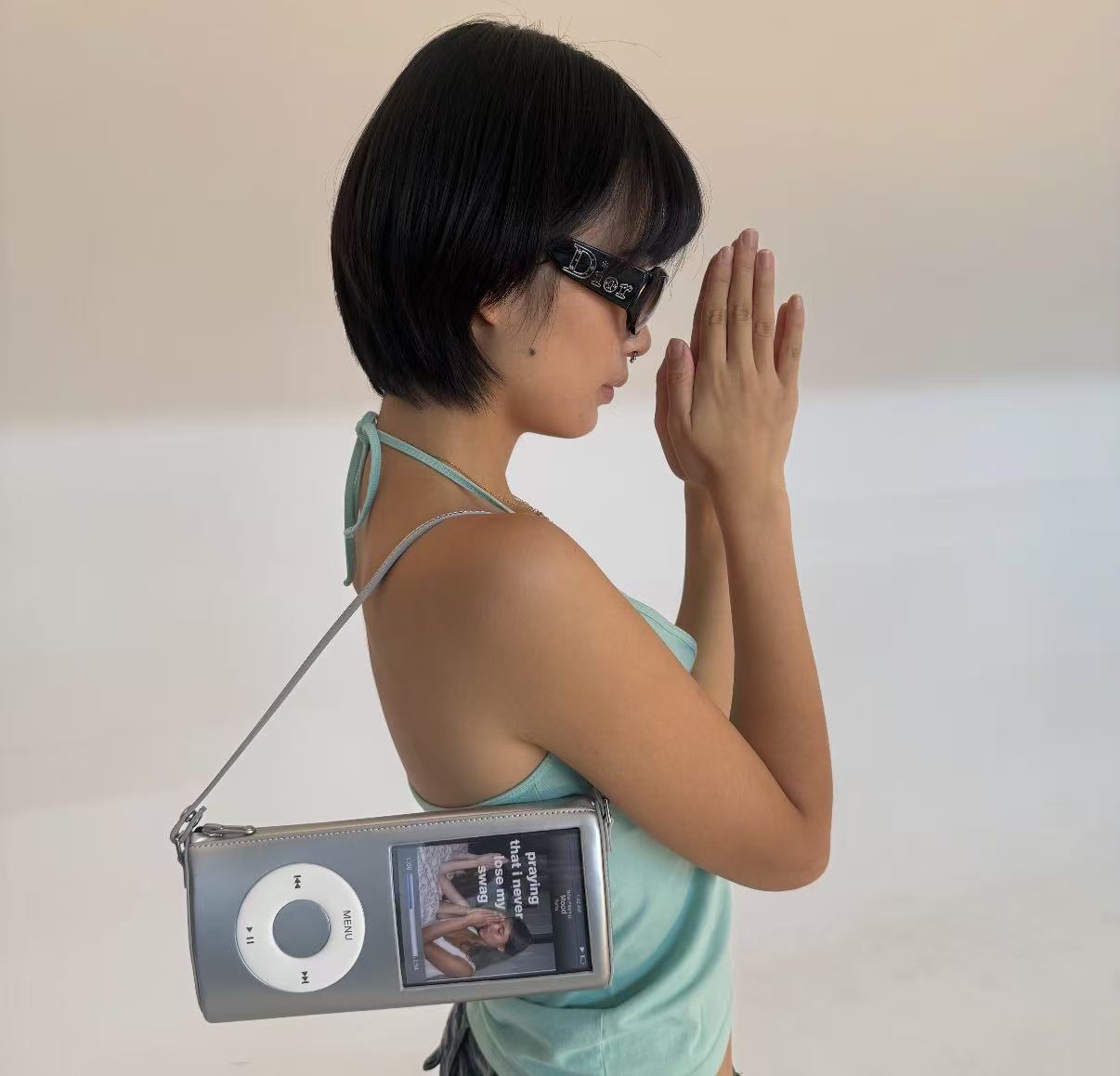 Retro MP3 Music Player Shoulder Bag - Silver