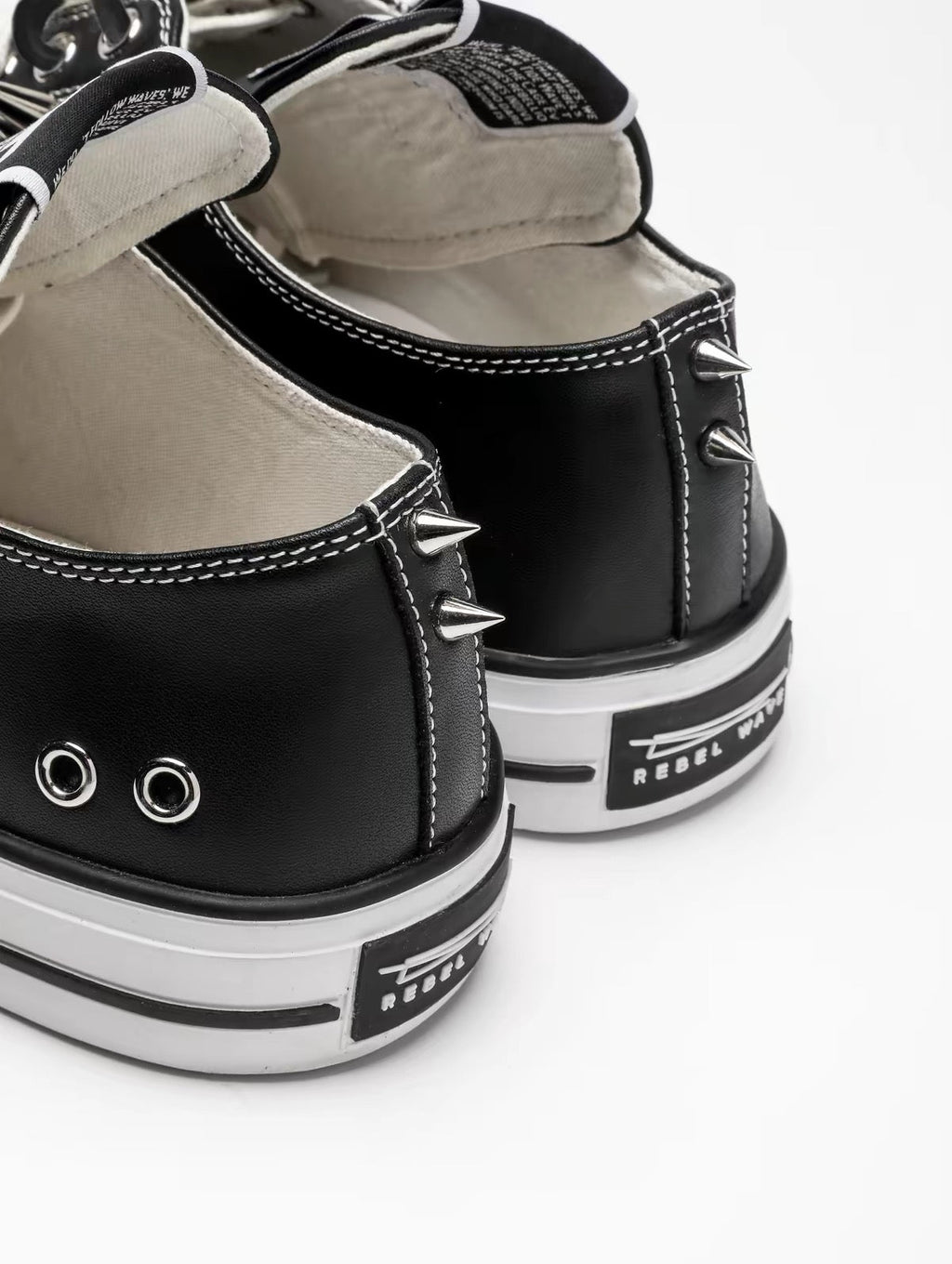 Spiked Low-Top Sneakers – Punk Gothic Spike Streetwear Shoes