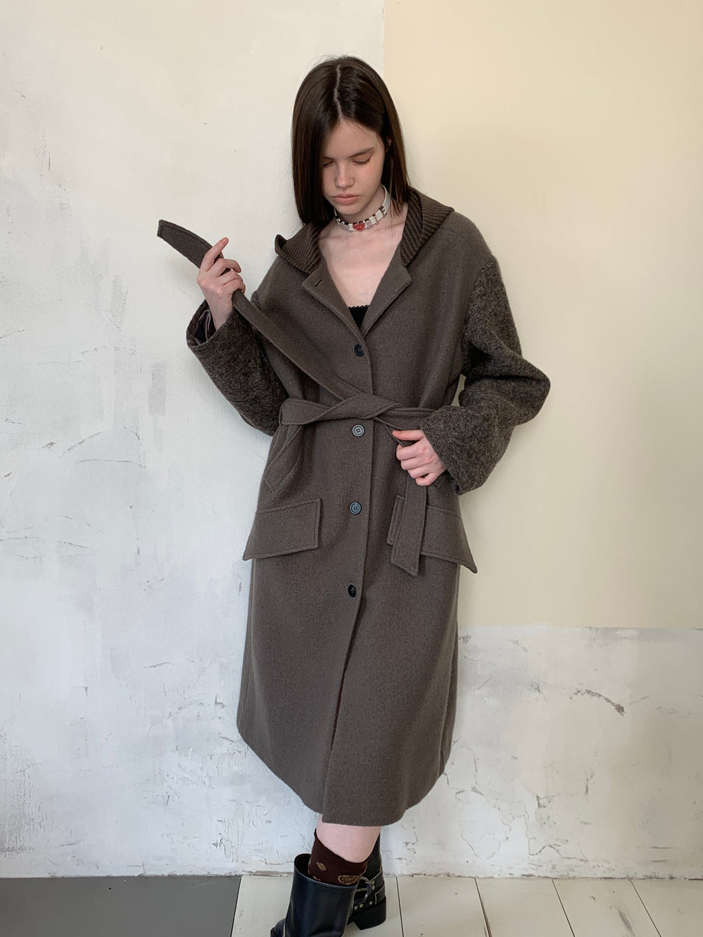 [A001059]London-Inspired Wool Blend Coat - Modern Color Block Design