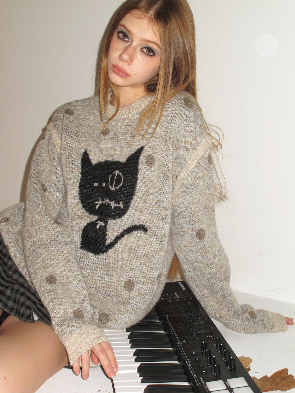 [A001144]Bandage Cat Polka Dot Mock Layered Sweater