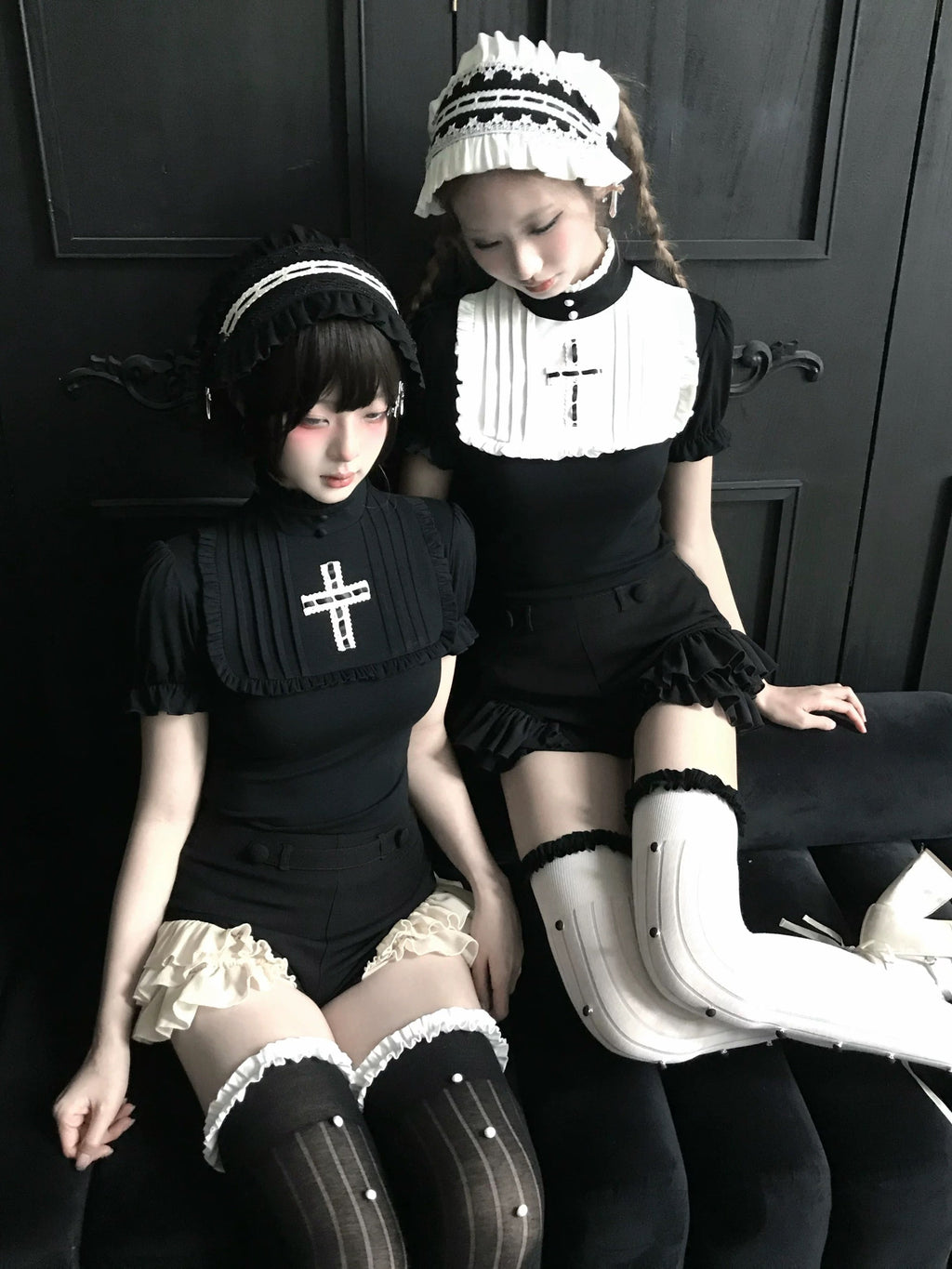 Gothic Lace Maid Headband – Black