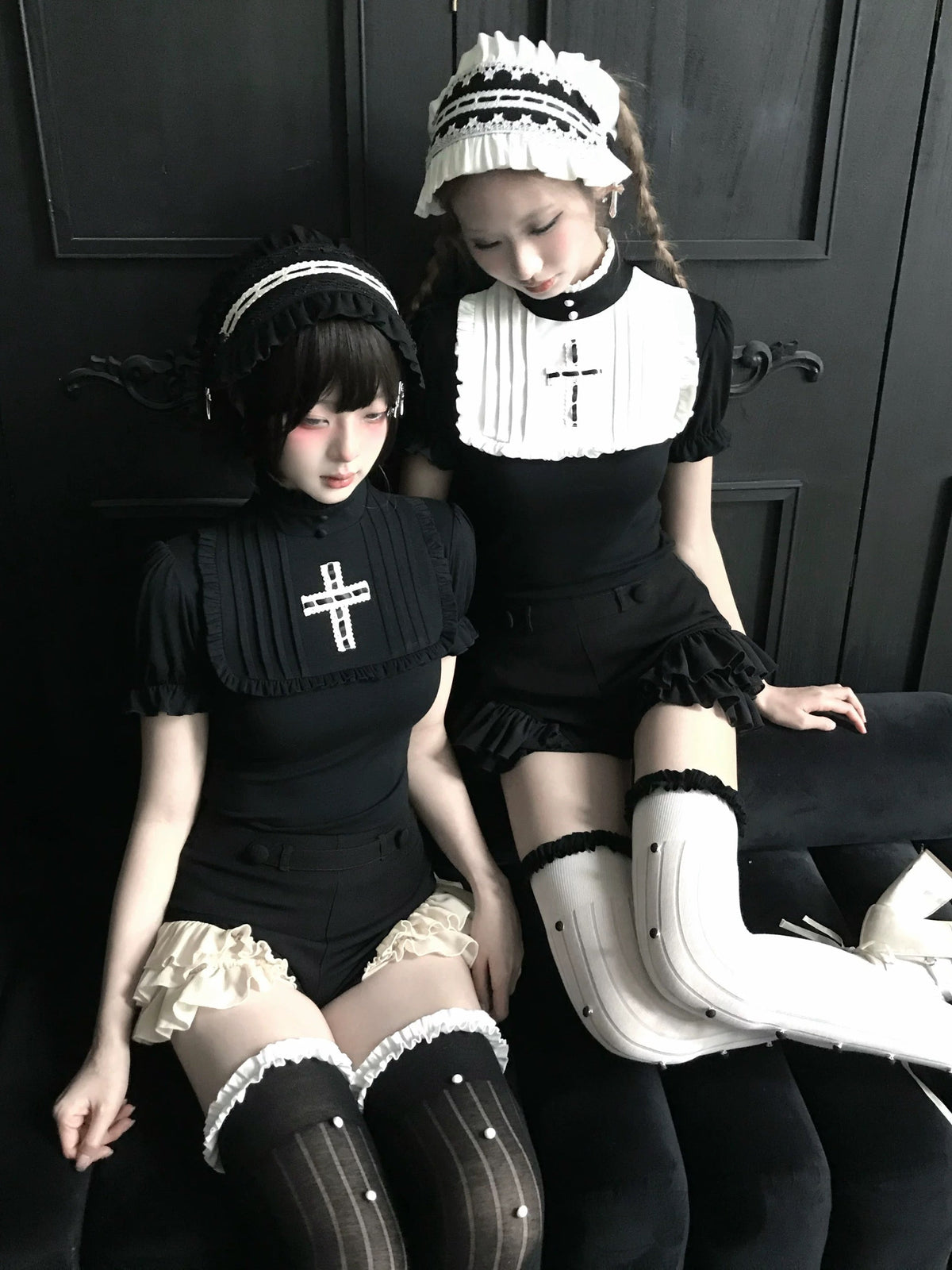 Gothic Lace Maid Headband – Black