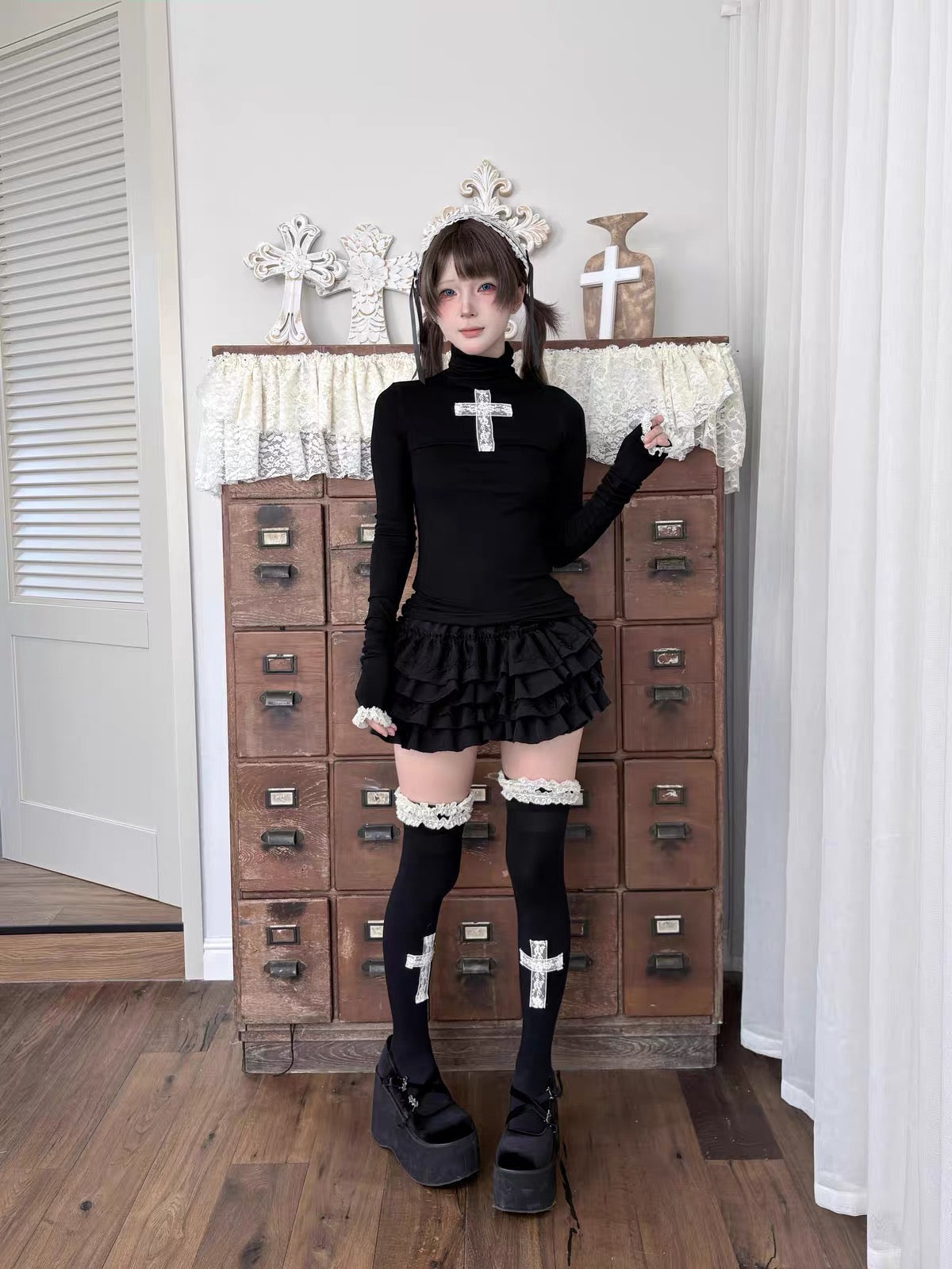 Gothic Turtleneck Base Top