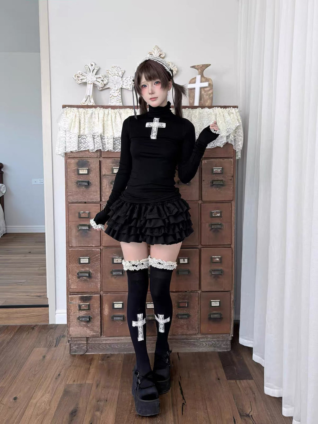 Gothic Turtleneck Base Top