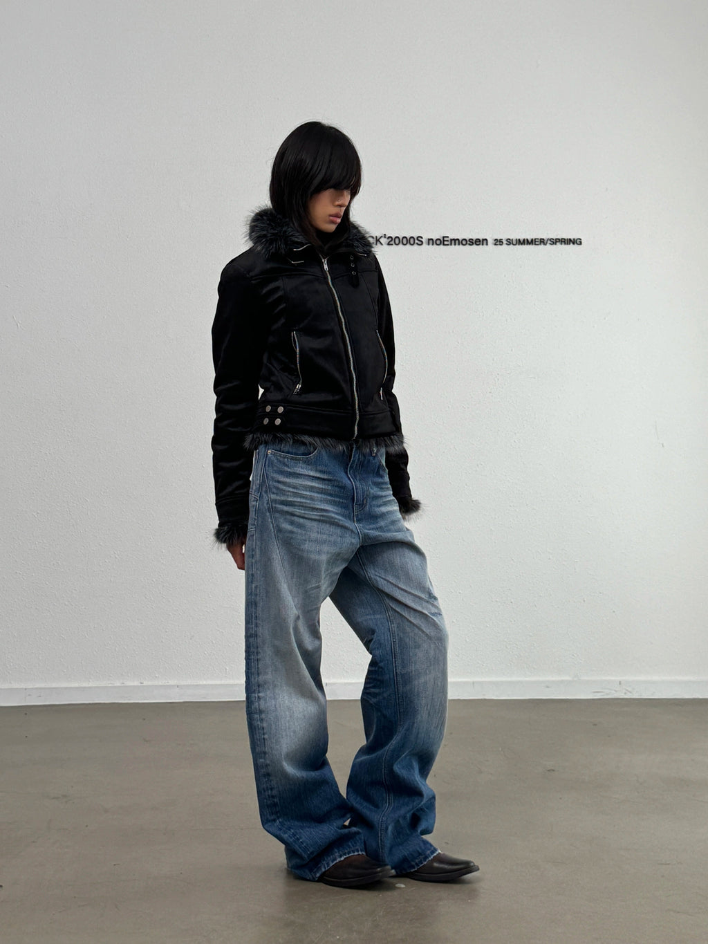 Thick Fur Collar Jacket - detail
