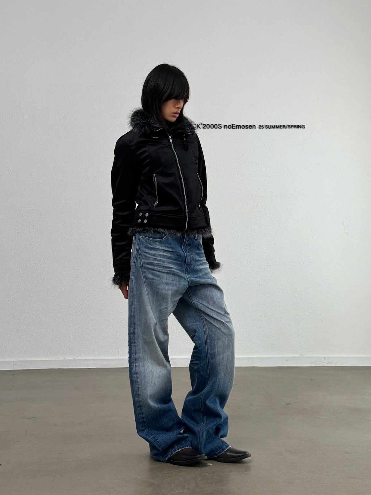 Thick Fur Collar Jacket - detail