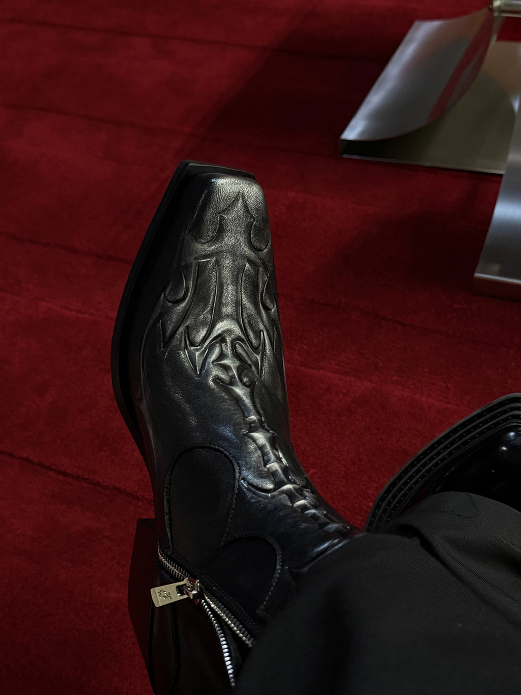 Metaphysical Chelsea Boots – Black Avant-Garde Chelsea Boots