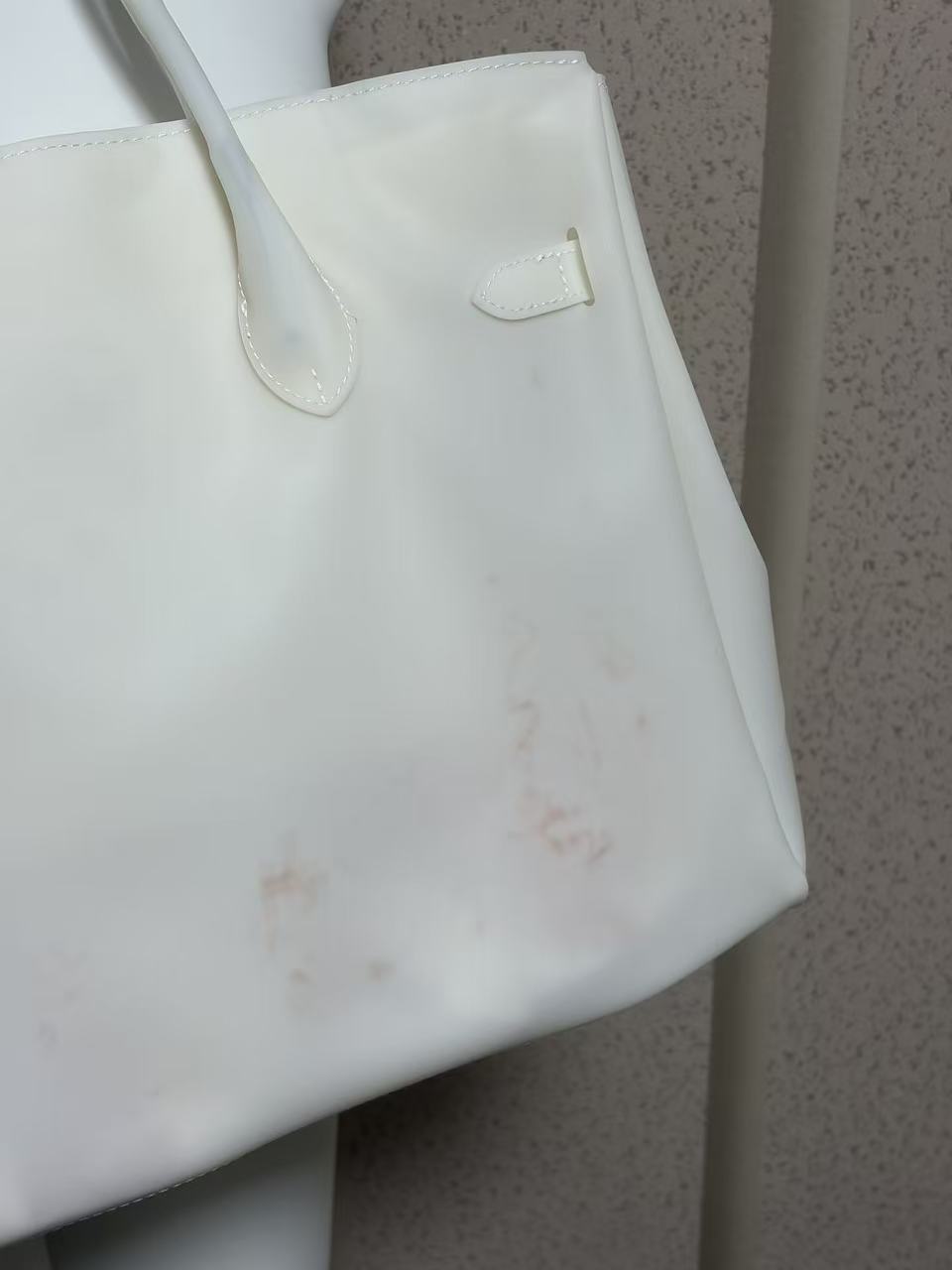 SAMPLE SALE