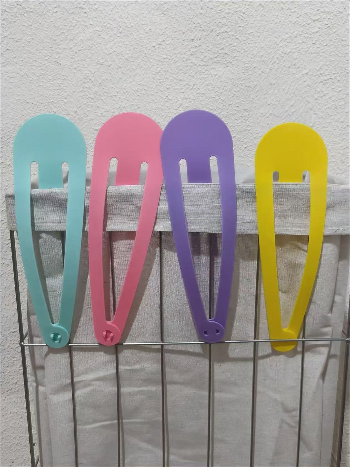 SOLID COLOR OVERSIZED HAIR CLIPS / HAIR PINS 28CM