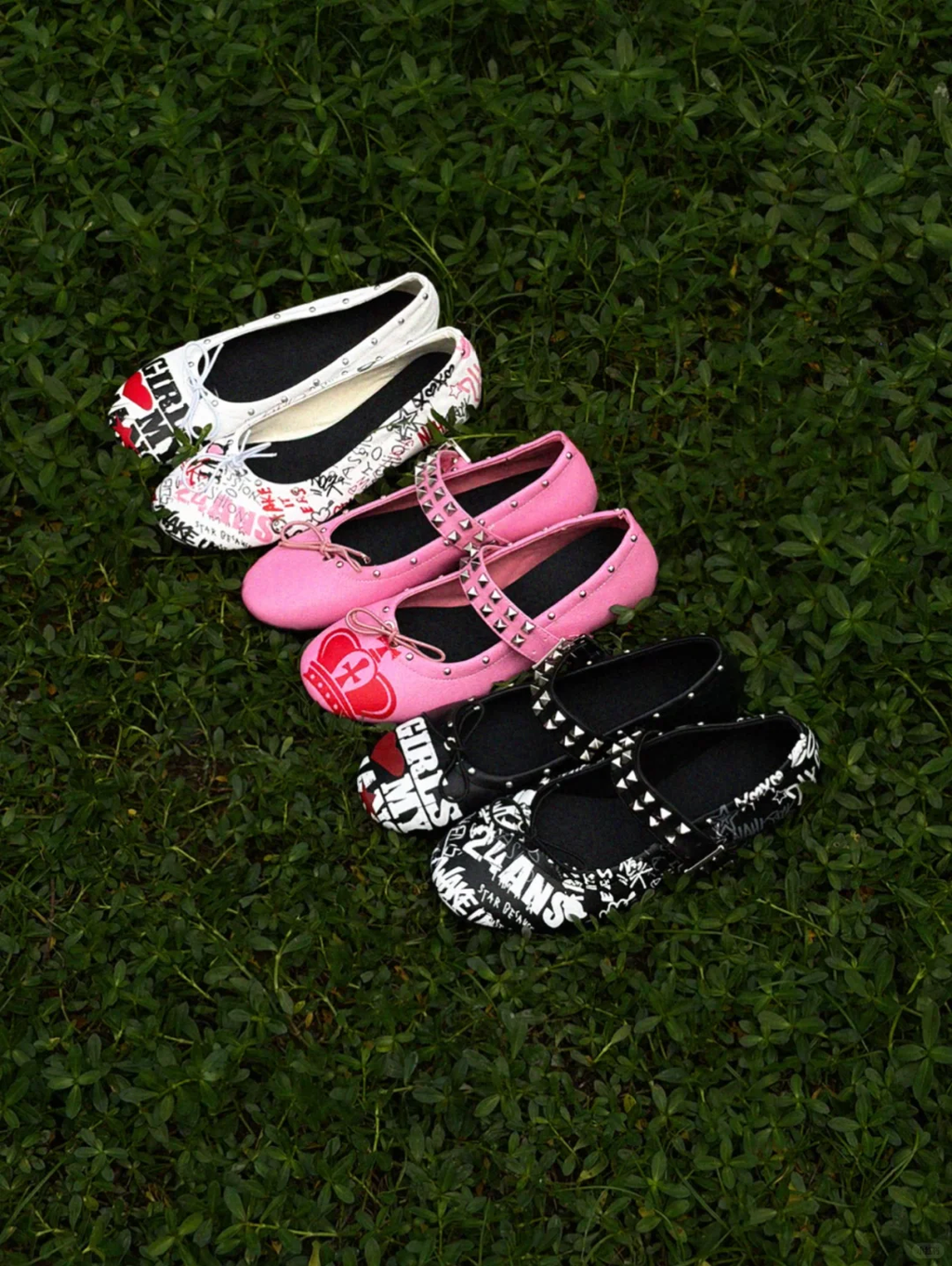 24ANS STUDDED GRAFFITI MARY JANE BALLET FLATS