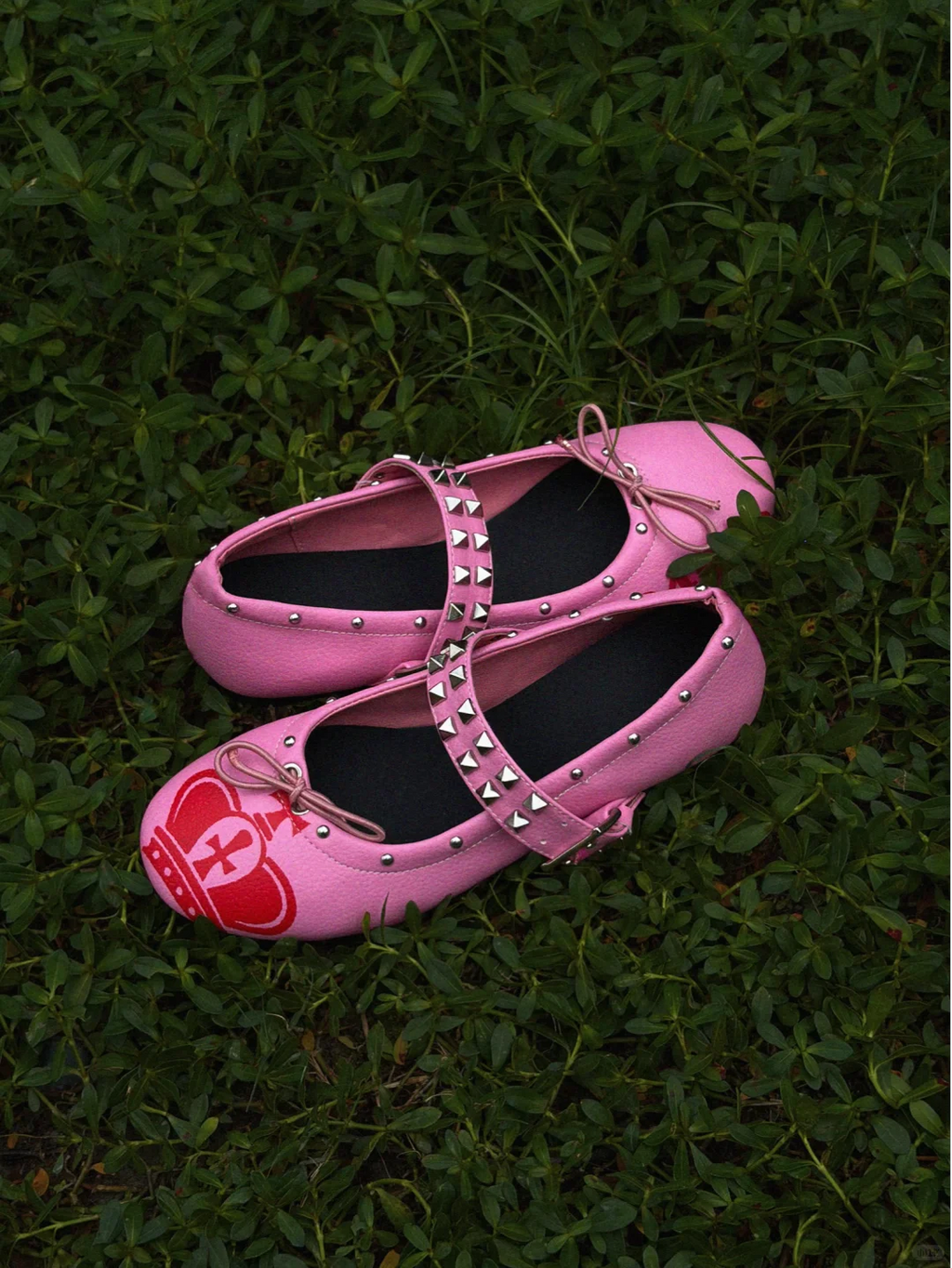 24ANS STUDDED GRAFFITI MARY JANE BALLET FLATS