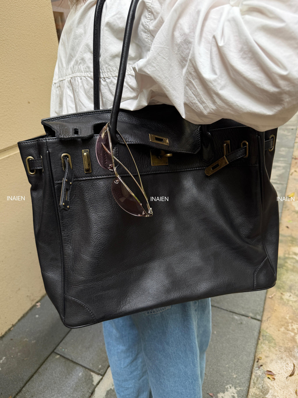 INAIEN Black Water-Dyed Calfskin Vintage Tote Bag