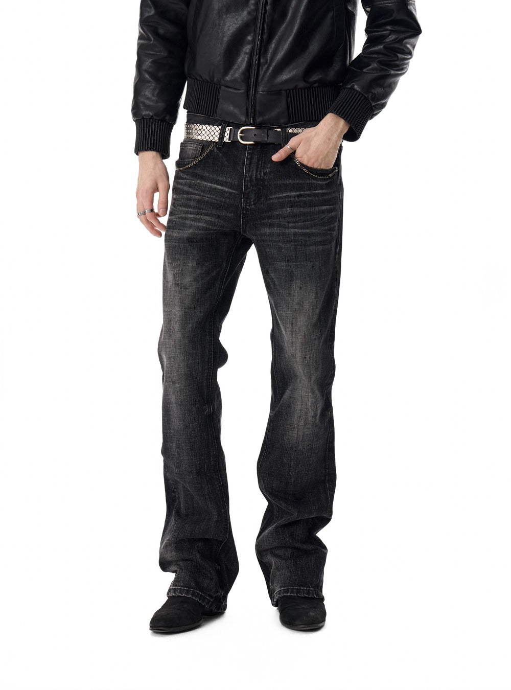 Chain pocket flare denim styled