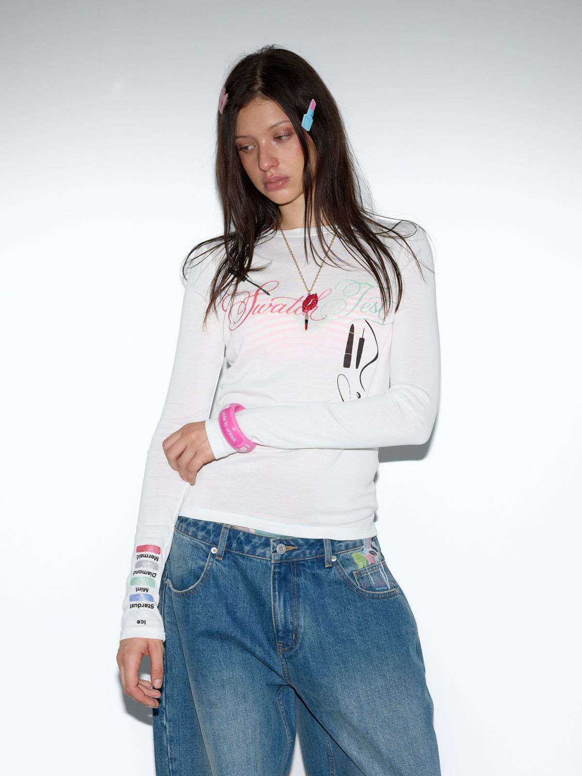 NORGIRA Eyeshadow Swatch Glitter Long-Sleeve Tee