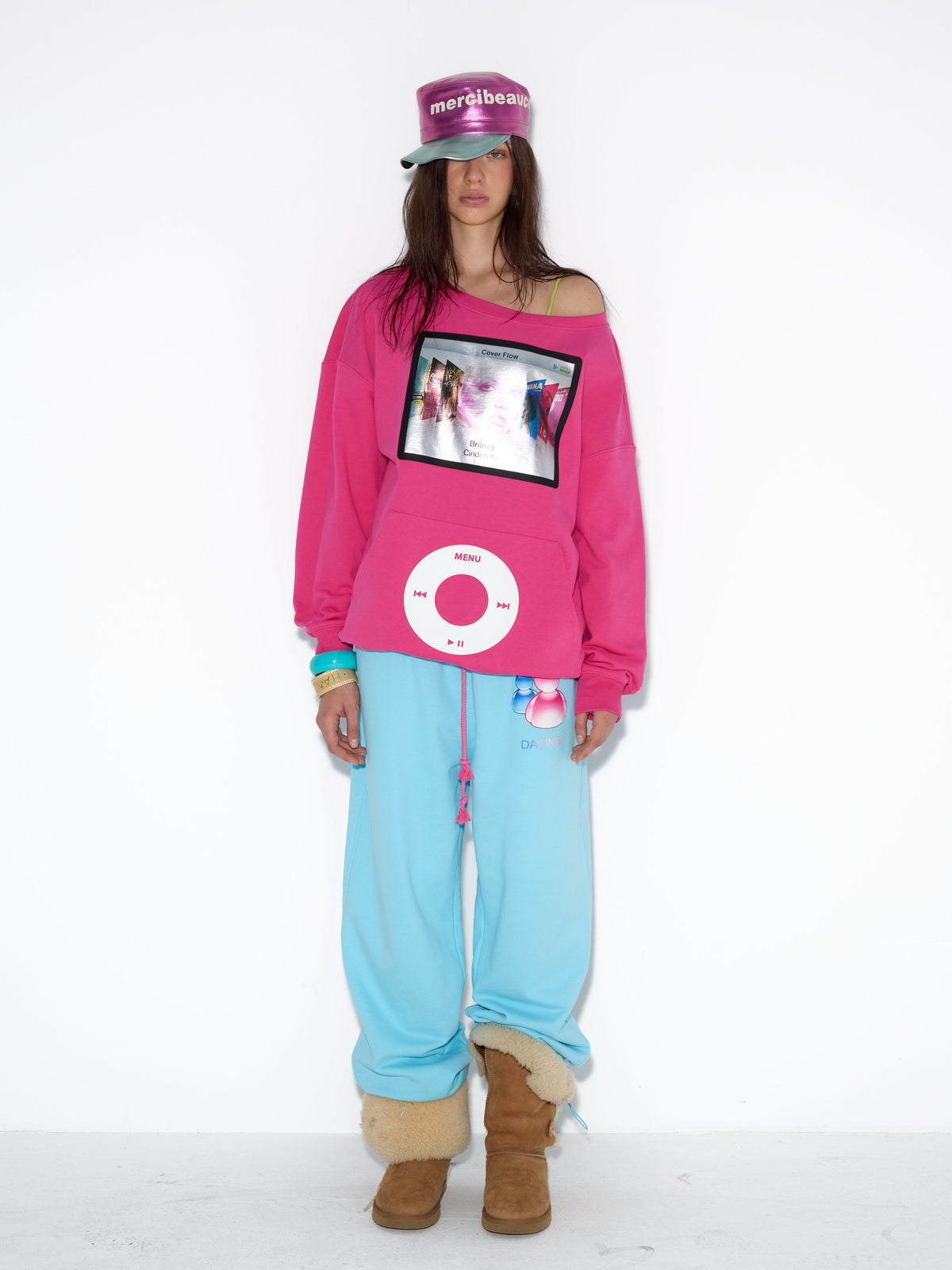 NORGIRA iPod Metallic Print Off-Shoulder Sweatshirt – Magenta