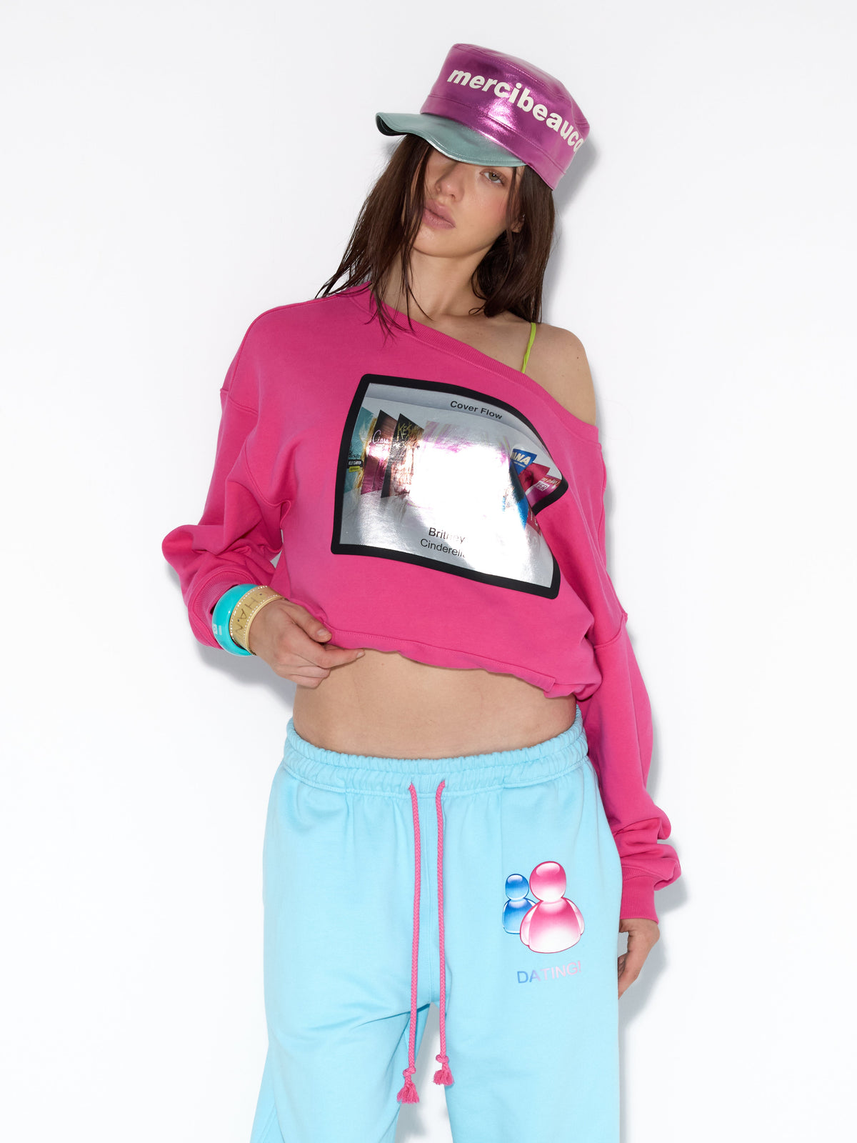 NORGIRA iPod Metallic Print Off-Shoulder Sweatshirt – Magenta