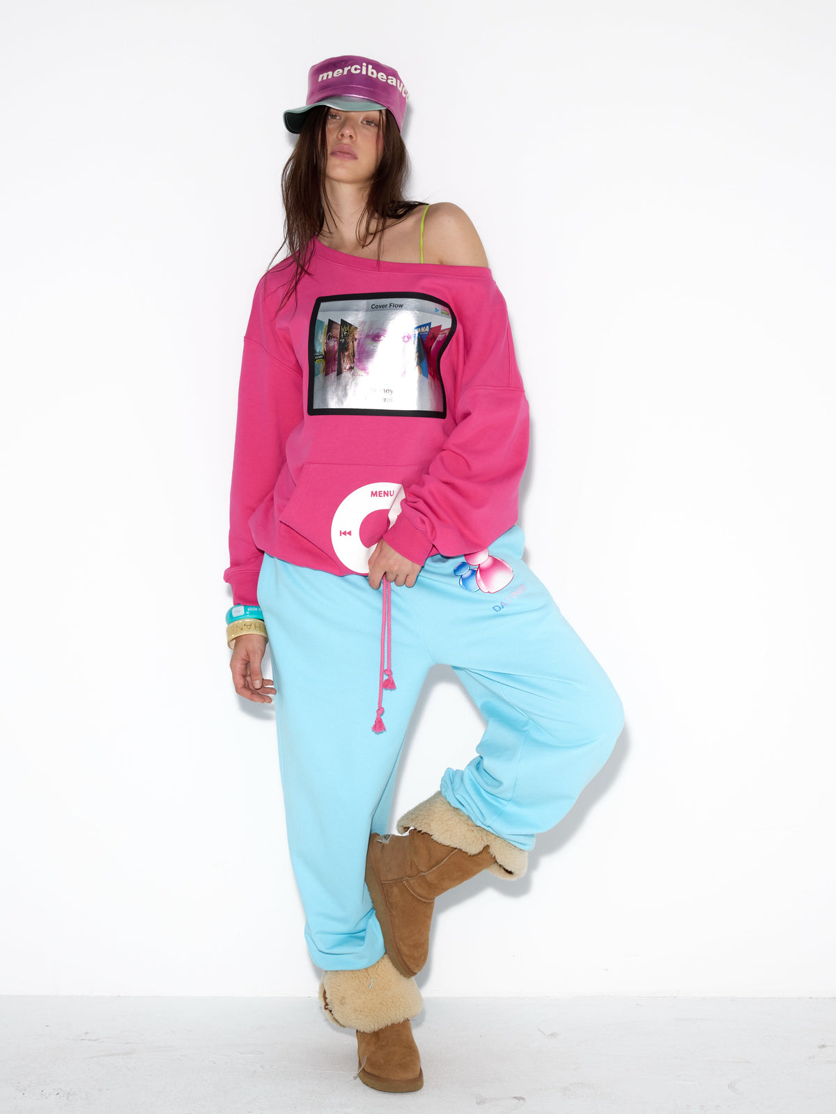 NORGIRA iPod Metallic Print Off-Shoulder Sweatshirt – Magenta
