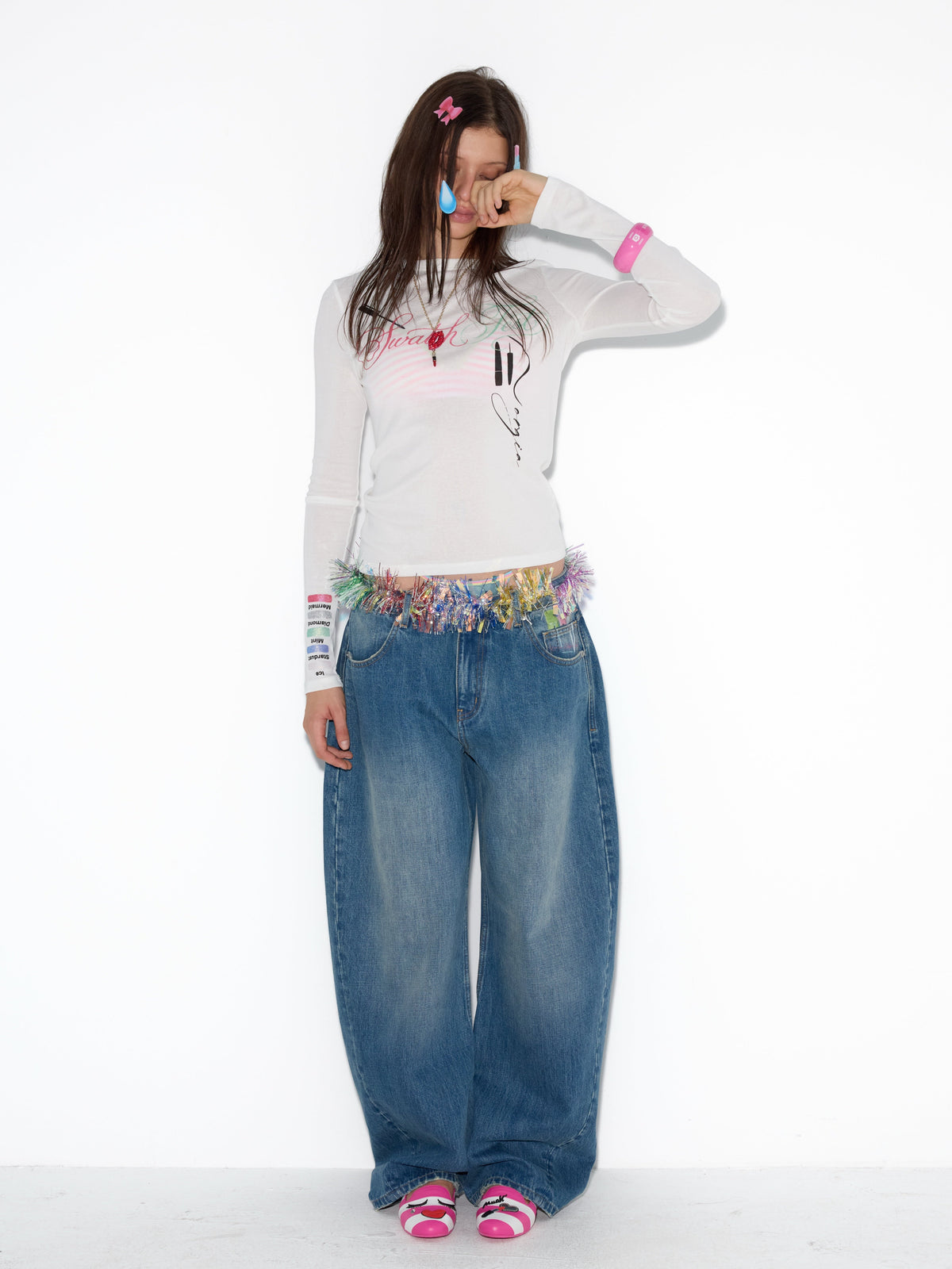 NORGIRA Eyeshadow Swatch Glitter Long-Sleeve Tee