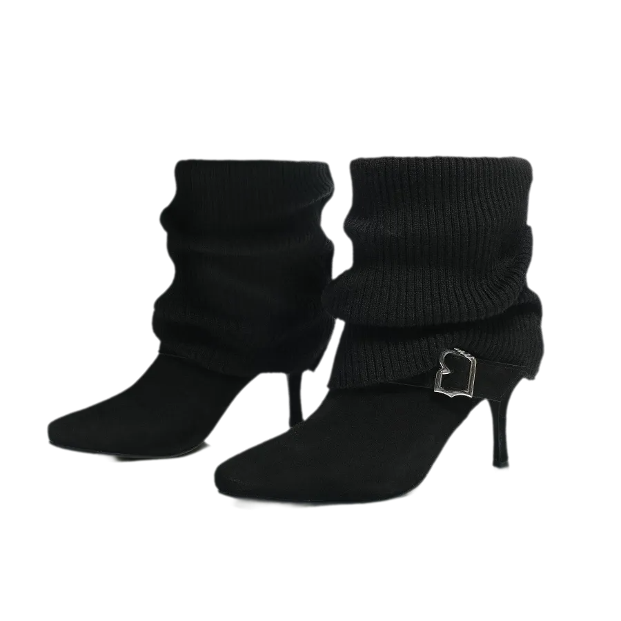 Suede pointed boots in black